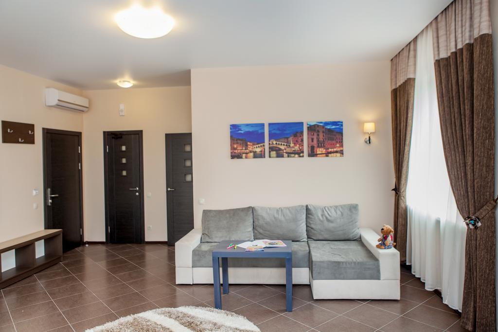 Chisto Hotel Гомел Екстериор снимка