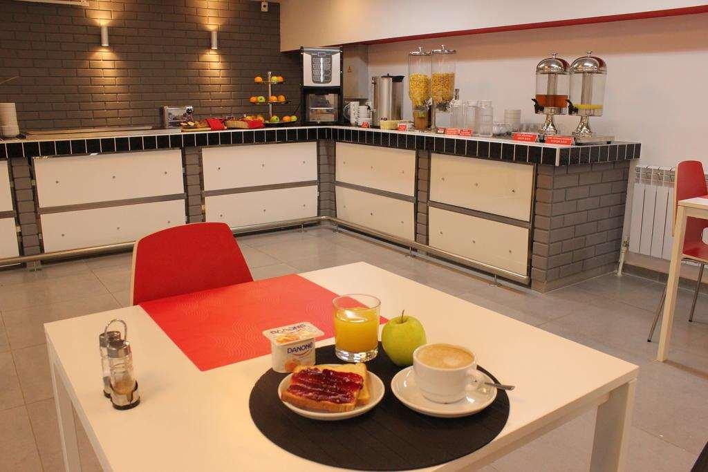 Chisto Hotel Гомел Ресторант снимка